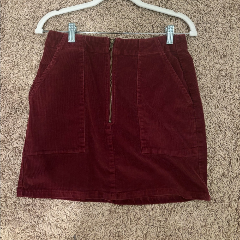 Red corduroy zip up body con wild fable women’s skirt size 10